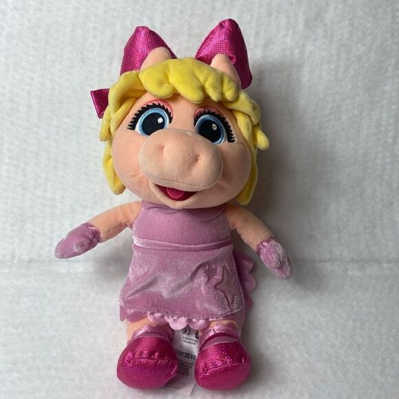 Disney  The Muppets Miss Piggy Stuffed Animal - Picture 1 of 3